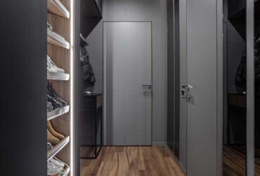 Двері в гардеробну кімнату – конструкційні та дизайнерські рішення
